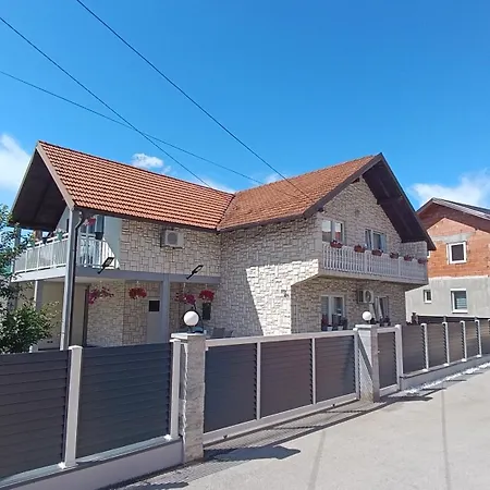 Villa Amna - Ilidza *