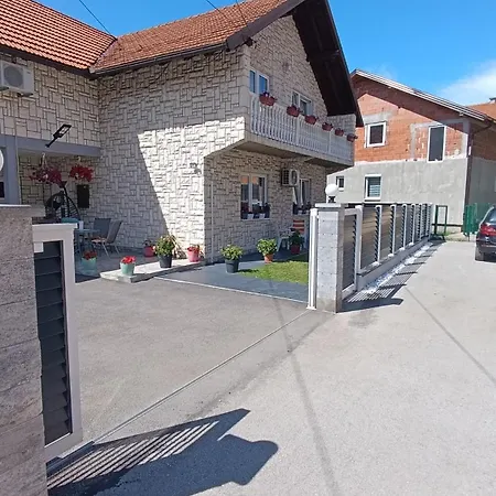 Amna - Ilidza Villa Doglodi